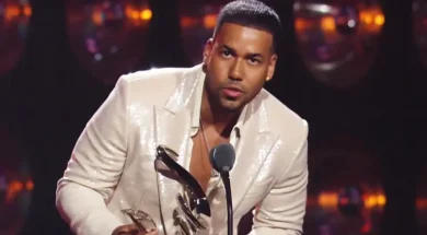 romeo-santos-en-premio-lo-nuestro-2026-su-discurso-completo-a-favor-de-los-inmigrantes-video
